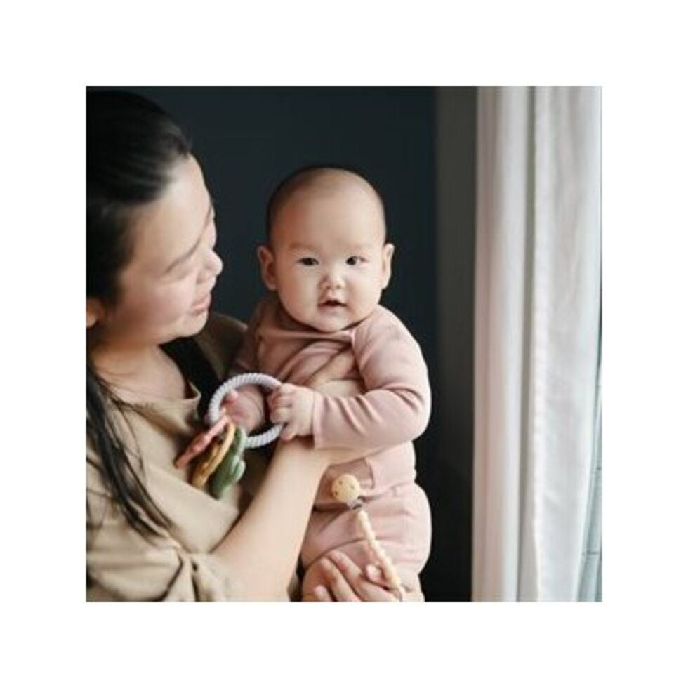 Western Teething Ring