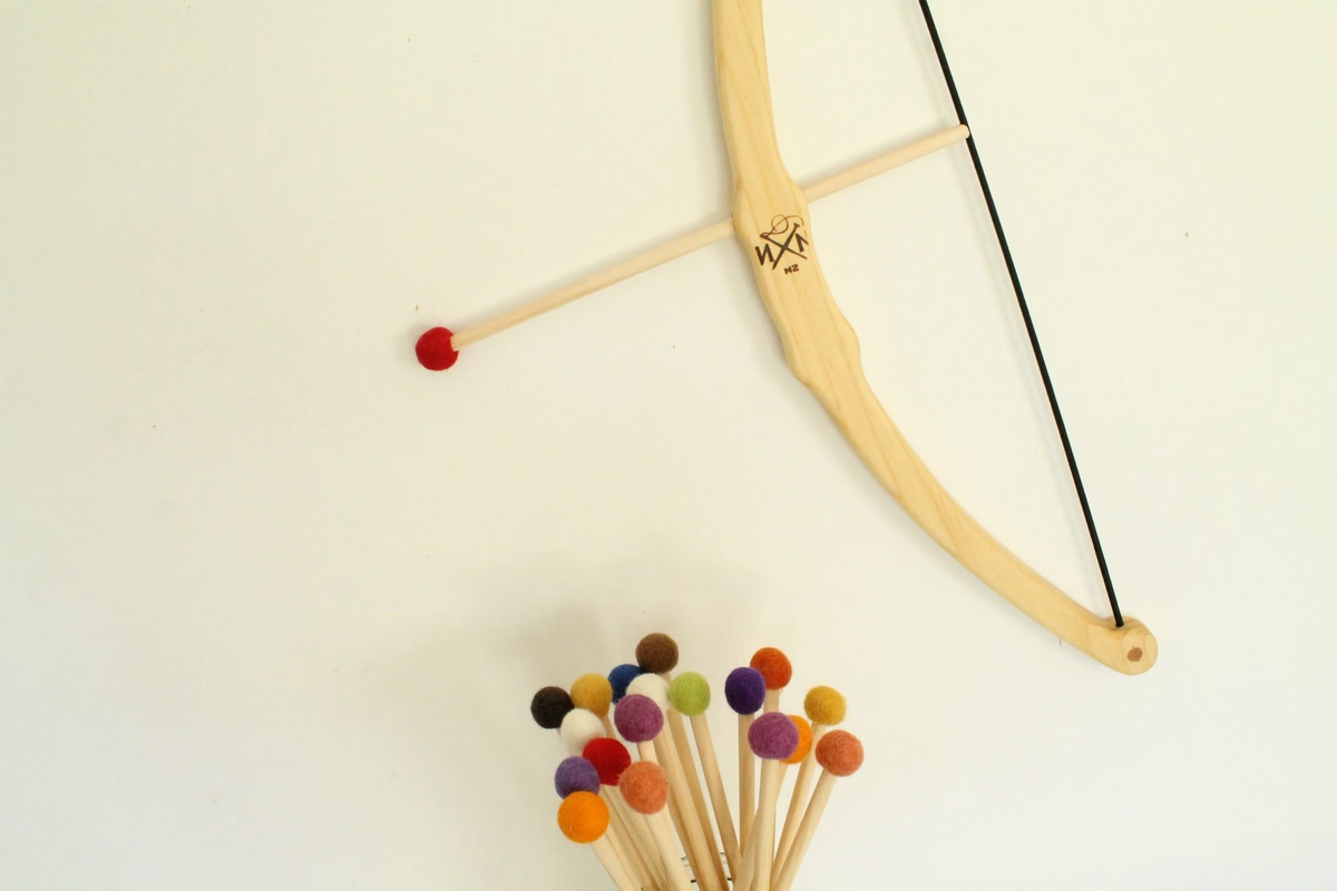 Bow & Arrow Set