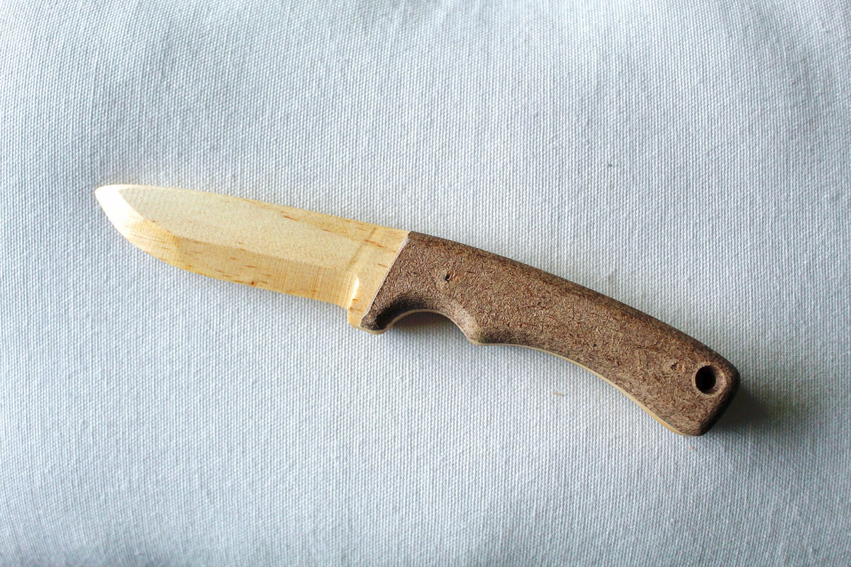 V - WOODEN TOY KNIFE