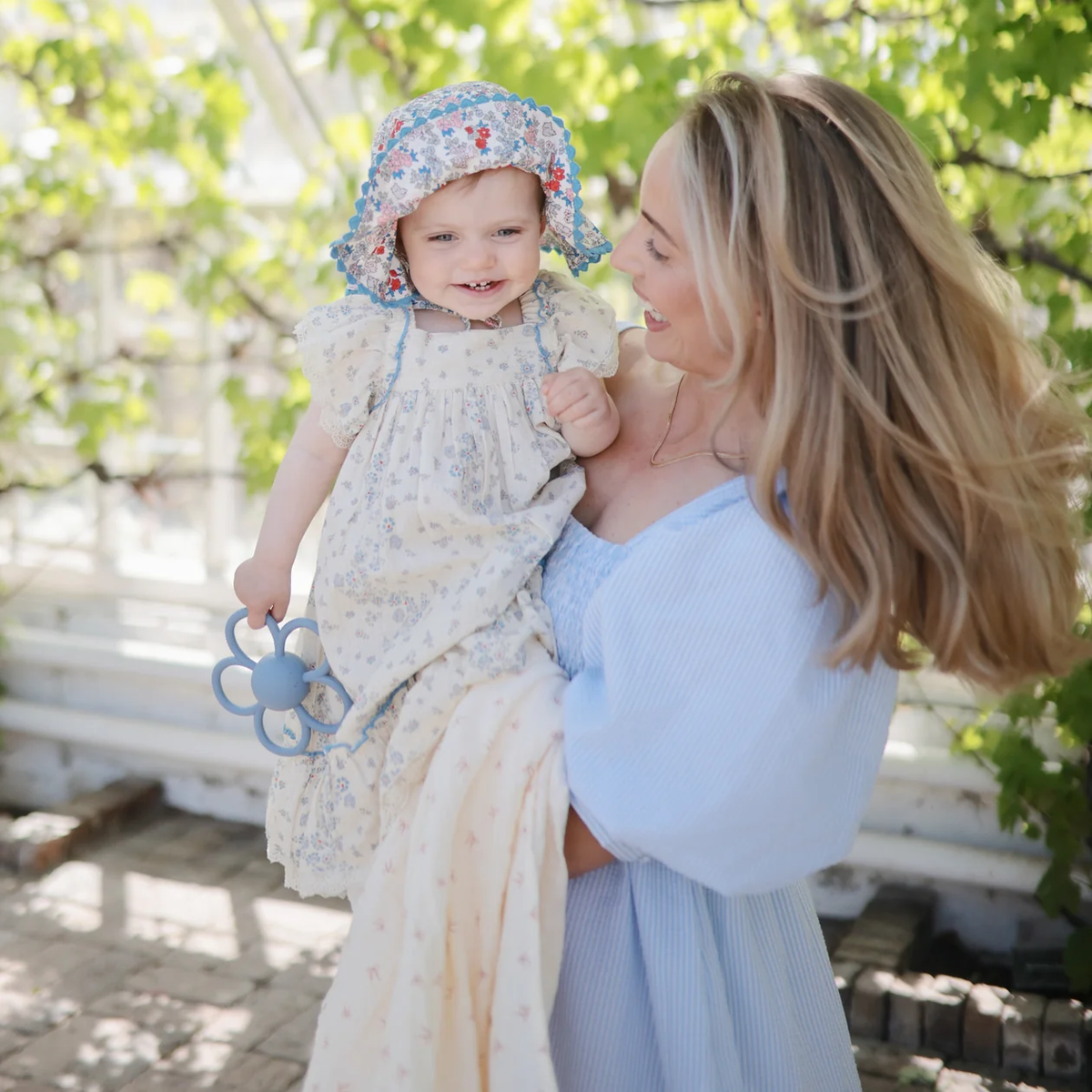 Mushie Organic Cotton Muslin Blanket - Bows